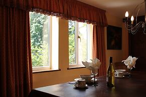 Colston Hall Cottages