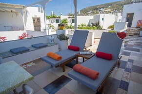 Cyclades Studios - Paros