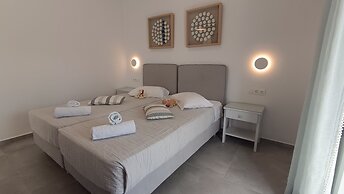 Cyclades Studios - Paros
