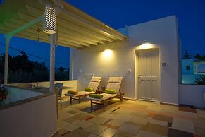 Cyclades Studios - Paros