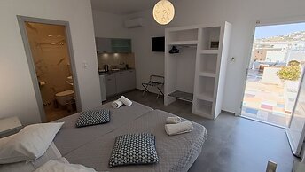 Cyclades Studios - Paros