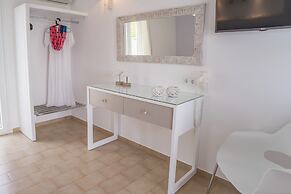 Cyclades Studios - Paros