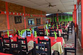 Hotel Campestre Tucanes