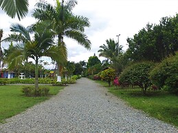Hotel Campestre Tucanes
