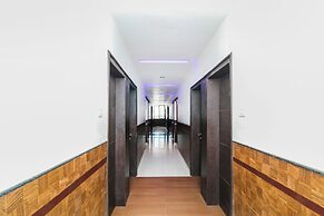 FabExpress Sai Grand Castle Inn