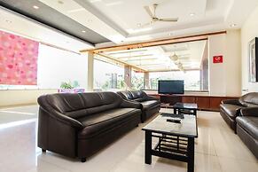 FabExpress Sai Grand Castle Inn