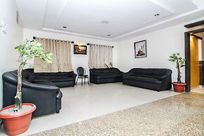 FabExpress Sai Grand Castle Inn