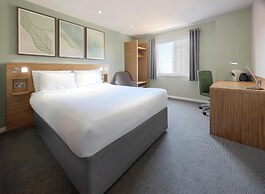 Travelodge Gatwick Airport Central