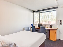 The Hotel Rafiya, Redditch