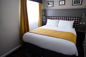 Almondsbury Inn & Lounge