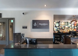Almondsbury Inn & Lounge