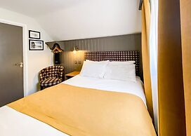 Almondsbury Inn & Lounge