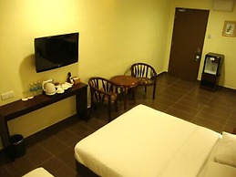 DM Hotel