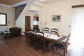 Elia Therissos Maisonettes