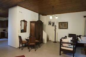 Elia Therissos Maisonettes