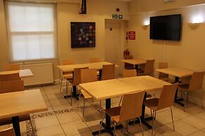 Belgrave House Hotel