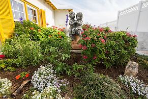 Windsong Guest Apartments