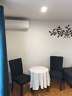 Windsong Guest Apartments