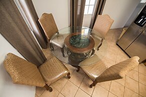 Windsong Guest Apartments