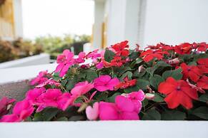 Windsong Guest Apartments