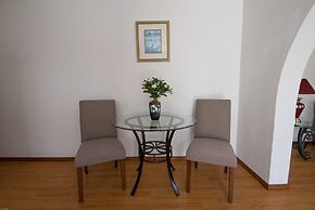 Windsong Guest Apartments