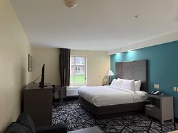 Plymouth Bay Inn and Suites