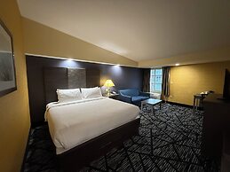 Plymouth Bay Inn and Suites