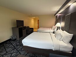 Plymouth Bay Inn and Suites