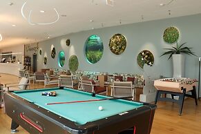 Aquatis Hotel