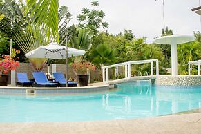 Alona Northland Resort