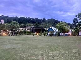 Gypsy Sea View Resort