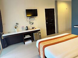 Gypsy Sea View Resort