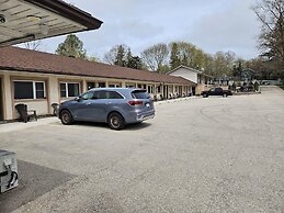 Forest Plaza Motel