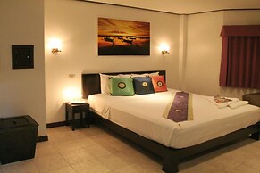 Angus O'Tool's Irish Pub Guesthouse