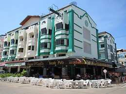 Angus O'Tool's Irish Pub Guesthouse