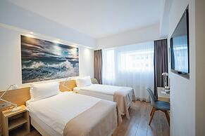 Storm Hotel by Keahotels