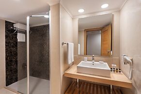 Limak Limra Hotel & Resort