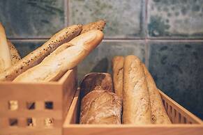 AYA Seahotel – Adults Only