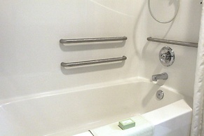 Cobblestone Inn & Suites - Denison - Oak Ridge