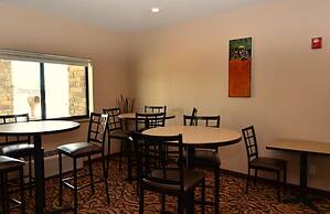Cobblestone Inn & Suites - Clarion