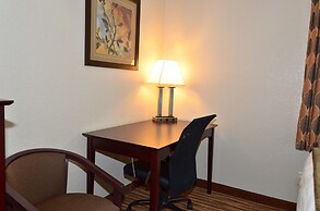 Cobblestone Inn & Suites - Clarion