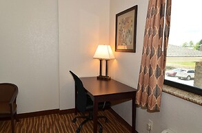 Cobblestone Inn & Suites - Clarion