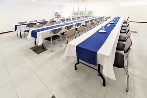 Hotel LP Equipetrol