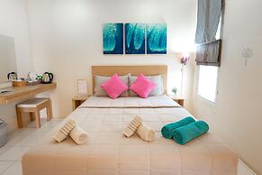 Na Vela Village - Adults Only