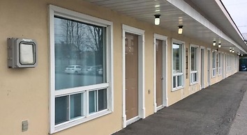 Auberge Du Lac Beauchamp