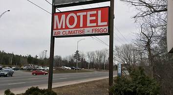 Auberge Du Lac Beauchamp