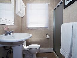 Hampton's Vacation Inn