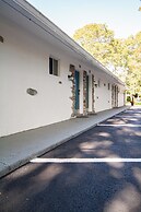 Hampton's Vacation Inn