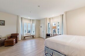 The Inn at Fulton Harbor