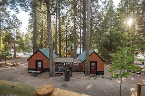 Shaver Lake Village Hotel